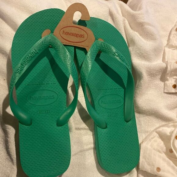Havaianas Flip Flops - Picture 1 of 3